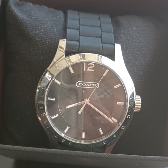Coach watch - Picture 1 of 1